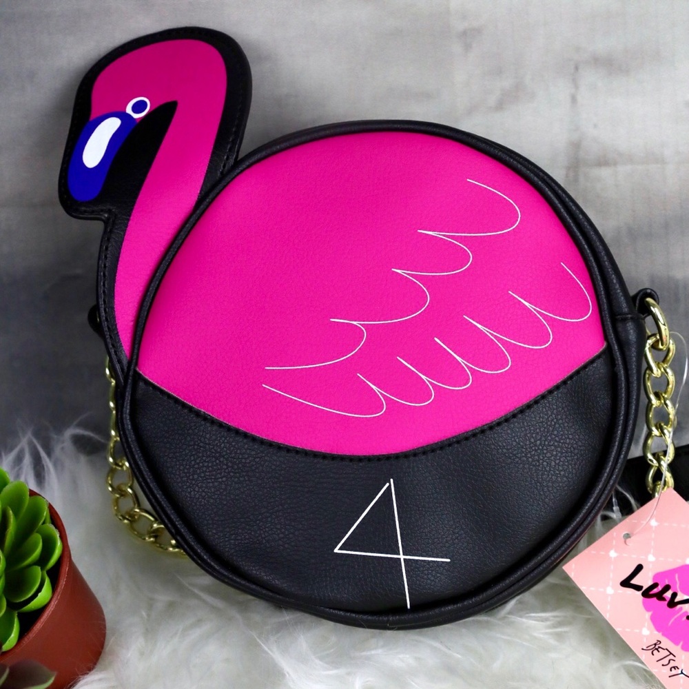 BETSEY JOHNSON Canteen Flamingo Crossbody NWT - Picture 1 of 6